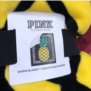 PINK Victoria's Secret Accessories - Victoria’s Secret PINK pineapple Sherpa blanket PINK Victoria's Secret Accessories - Victoria’s Secret PINK pineapple Sherpa blanket